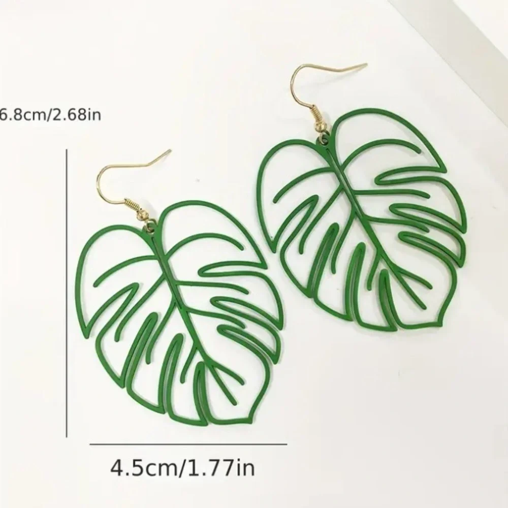 ✨Anthropologie Santana Green Leaf Earrings